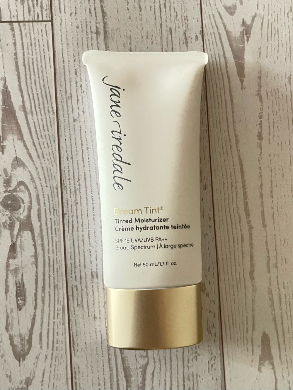 jane iredale Dream Tint Tinted Moisturizer Medium Light NEW